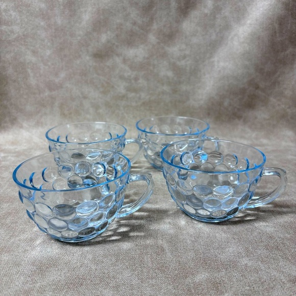 ANCHOR HOCKING BLUE
BUBBLE DEPRESSION
GLASS COFFEE TEA CUPS
ONLY SET OF 4 - Picture 2 of 7